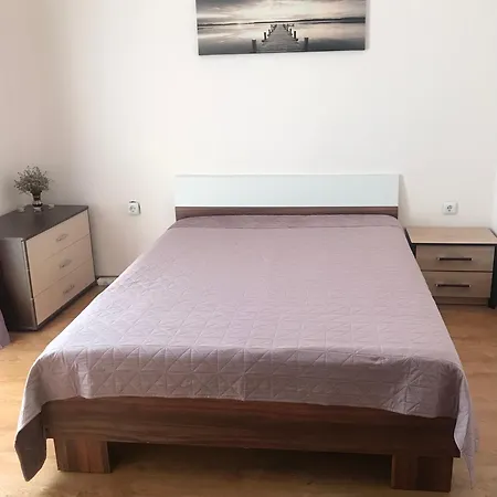 Apolon 8 Ravda Apartamento *