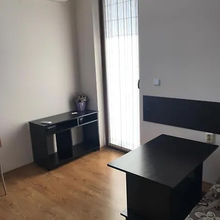 Apolon 8 Ravda Apartman *